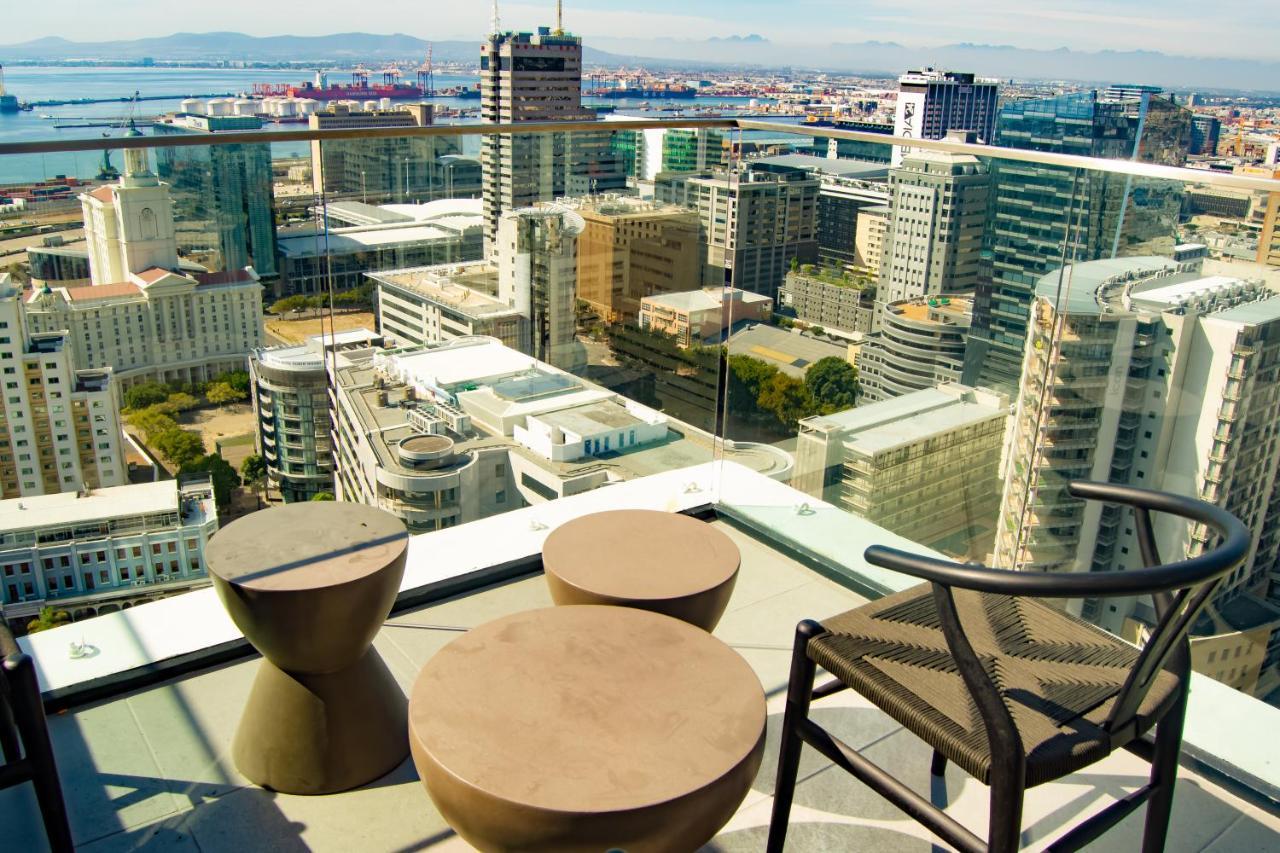 16 On Bree Luxury Studio Apartment With City Mountain Views Cape Town Exterior foto