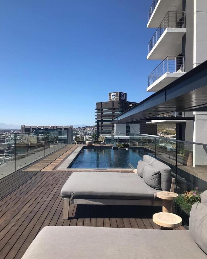 16 On Bree Luxury Studio Apartment With City Mountain Views Cape Town Exterior foto